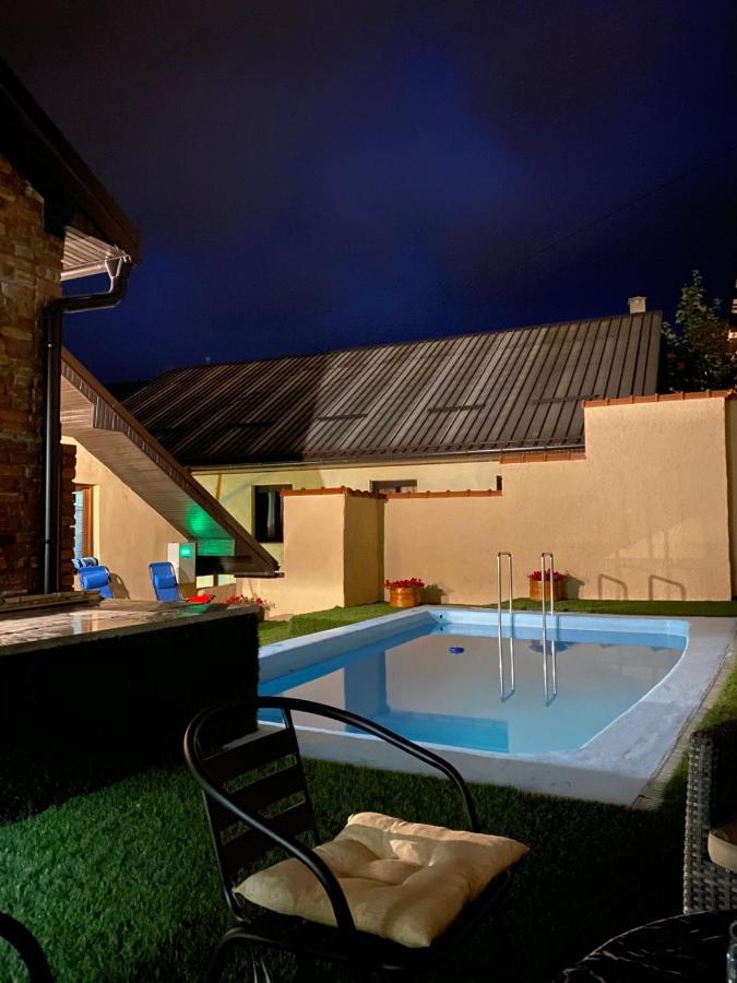 Guesthouse Prenociste Faraon Pljevlja Ngoại thất bức ảnh