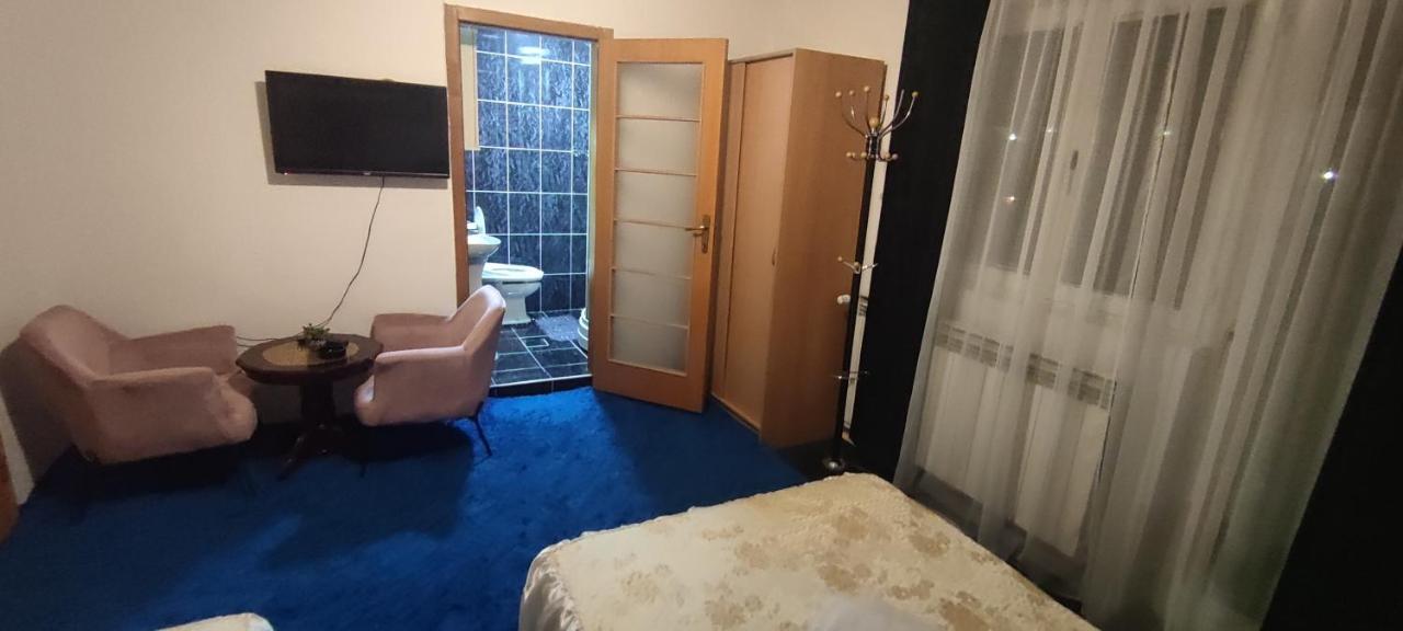 Guesthouse Prenociste Faraon Pljevlja Ngoại thất bức ảnh